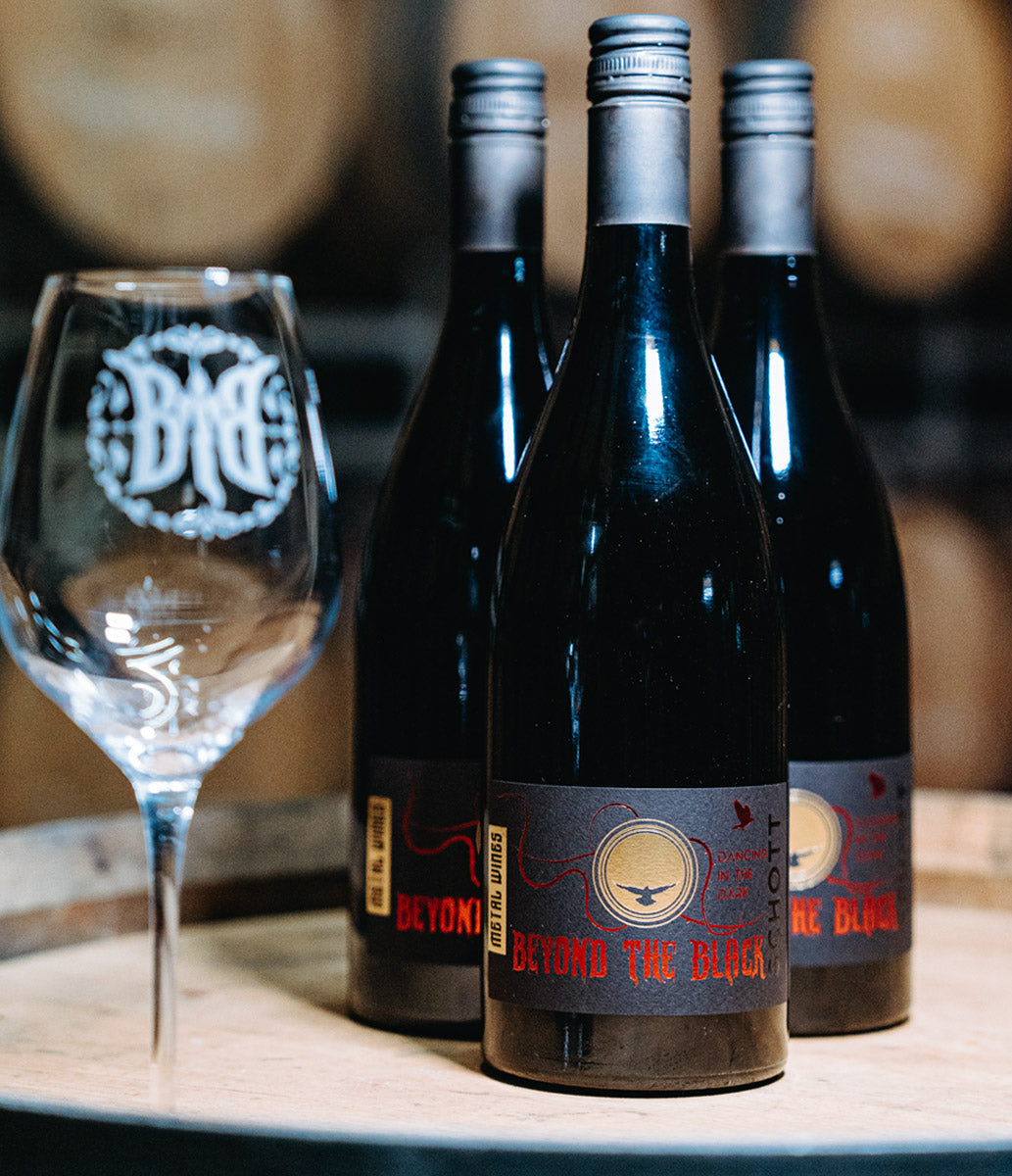Beyond The Black - Dancing In The Dark - Wine | Neutral-Image